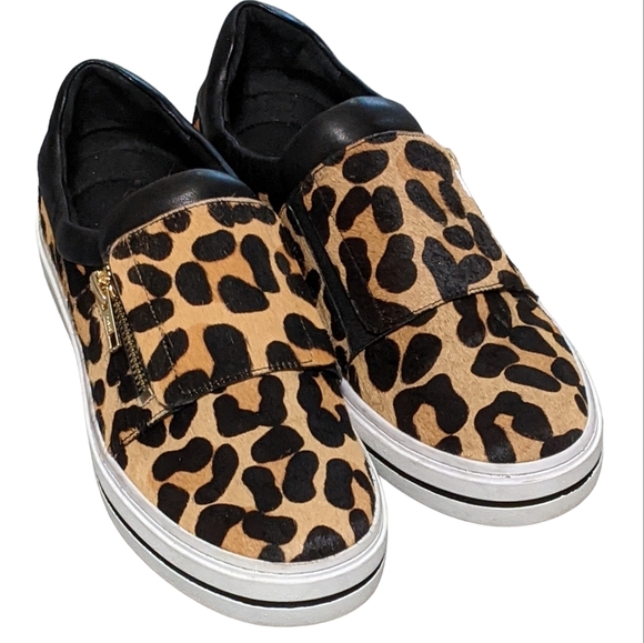 Vaneli Sport calf hair leopard print fashion sneaker size zipper slip on… - Picture 10 of 10
